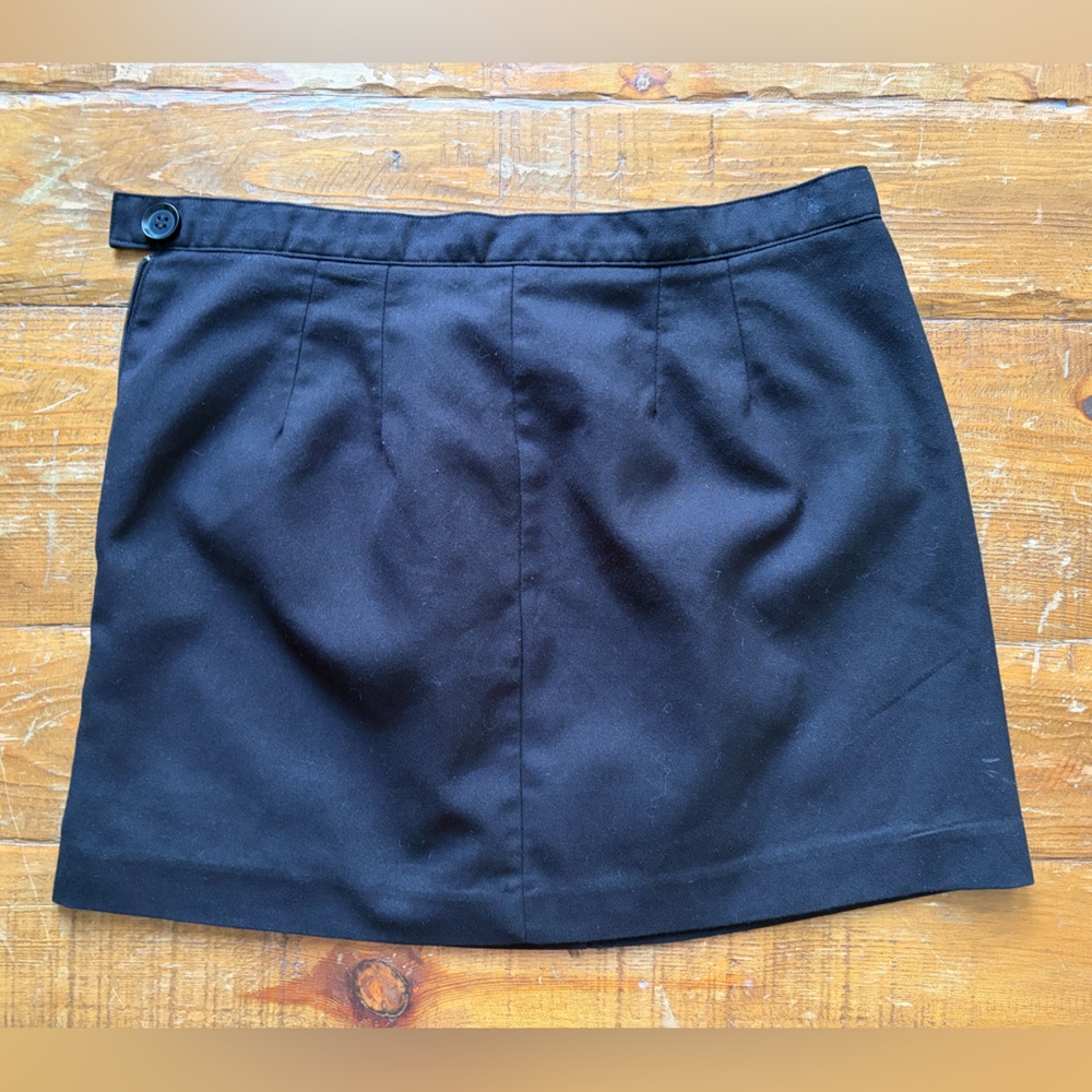 iNAMORATA Black Mini Skirt - Classic Solid